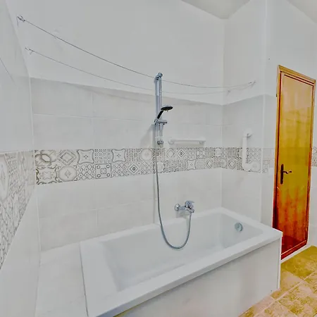 Residenza Piccolo Diamante A 300m Dal Centro Borno